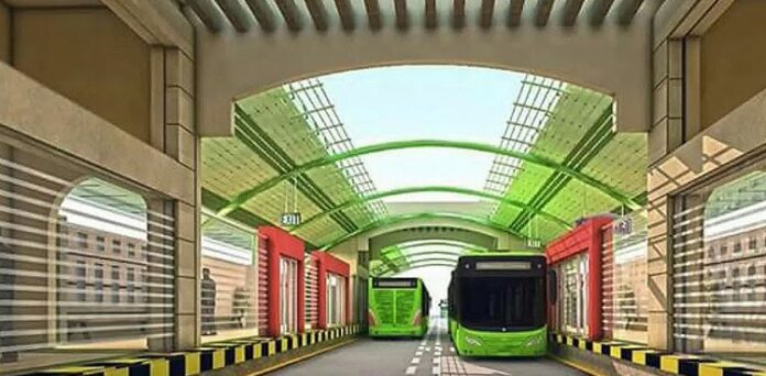 Green Line Buses in Karachi