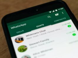WhatsApp can delete chat groups or manually enfmd them based on suspicious information such as illegal group names and descriptions.