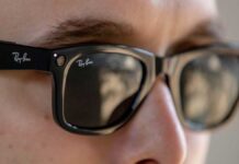Meta's Ray-Ban Stories Glasses released new hands-free Features that lets you send & hear messenger messages and also control media playback