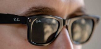 Meta's Ray-Ban Stories Glasses released new hands-free Features that lets you send & hear messenger messages and also control media playback