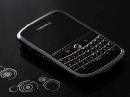 blackberry end is services