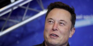 The CEO of Tesla, Elon Musk, has said that he is thinking to building a new social media platform, as Twitter lacks freedom of speech.