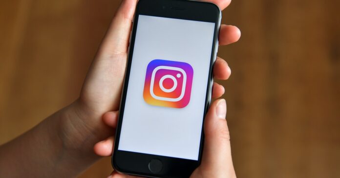 Instagram is reportedly working on a voice message response feature that will allow users to send voice messages in response to Stories.