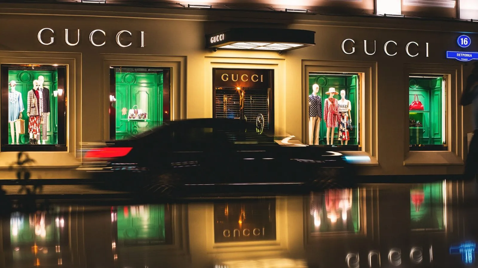 Gucci, has announced that it will accept payments in cryptocurrencies in some of its stores in the US from the end of this month.