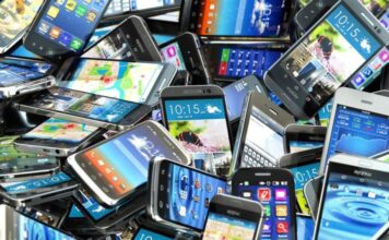 FBR) is considering the suggestions of the Pakistan Mobile Phone Traders Association to reduce the duty on mobile phones