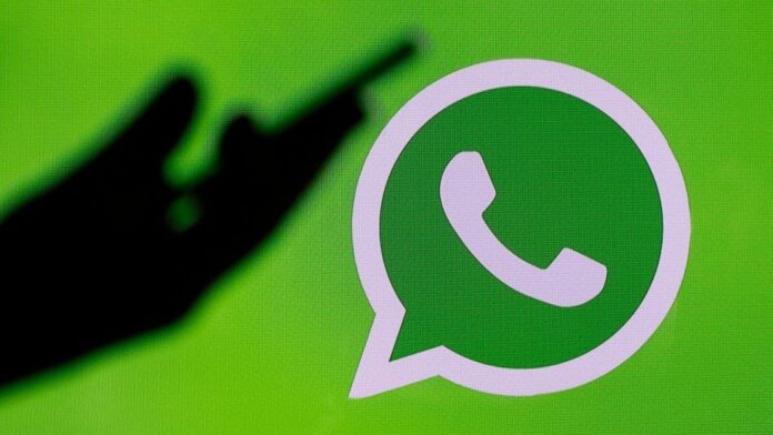 WhatsApp is rolling out the new privacy controls for profile photos, about, and last seen status for android and iOS users.