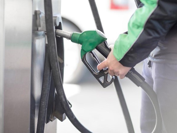 The government has hiked the petrol price in Pakistan by Rs. 5 per liter and high-speed diesel (HSD) by Rs13 per liter.
