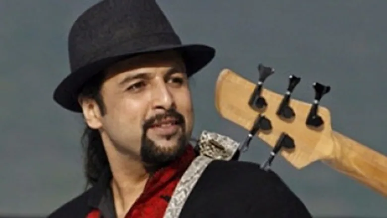 FIA) has served a notice to the renowned guitarist from the Junoon band and former prime minister Imran Khan's focal person on culture, Salman Ahmad.