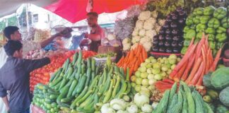 Vegetable prices have considerably surged in Pakistan owing to the flood that wreaked havoc in various parts of the country.