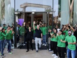 The first Apple store in India, located in the financial capital of Mumbai, covers over 20,000 square feet and offers customers the full range of Apple products