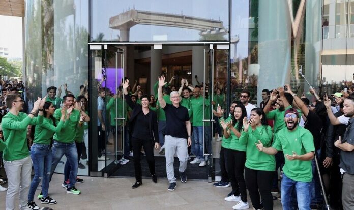 The first Apple store in India, located in the financial capital of Mumbai, covers over 20,000 square feet and offers customers the full range of Apple products